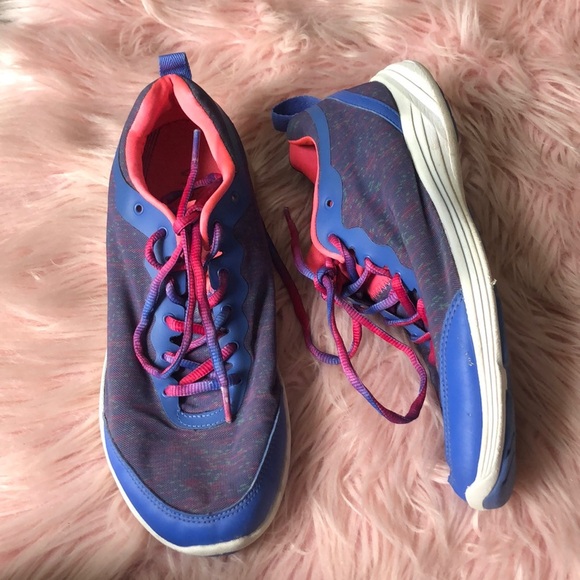 Vionic Agile Fyn Sneaker Running Shoes - Picture 1 of 4